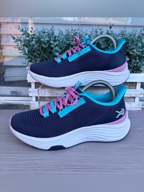 KURU Footwear Atom 2 Sneakers in Night Blue/Teal/White.